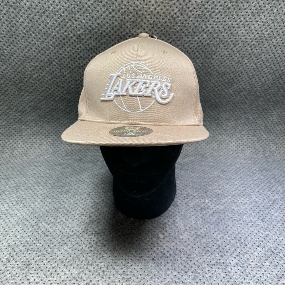 NEW Los Angeles Lakers NBA Tan Ultra Game Hat One Size Men’s.